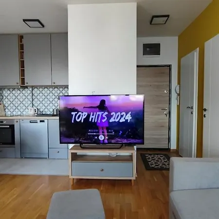 N&d Colorful Apartment Skopje