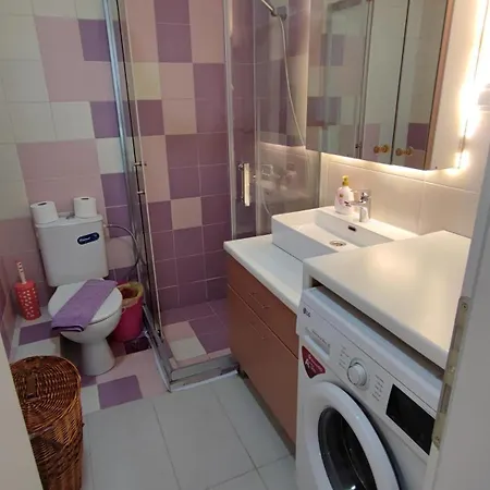 N&d Colorful Apartamento Escópia